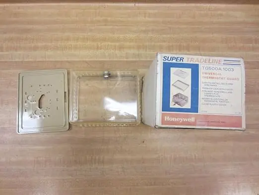 HONEYWELL TG500A1003 Universal Thermostat Guard