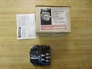 Honeywell R8325A1016 Control Center 208 240