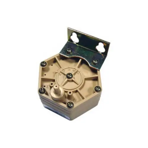 KMC Controls RCC-1111 Six Input High Low Pressure Selector Relay with Mounting Bracket