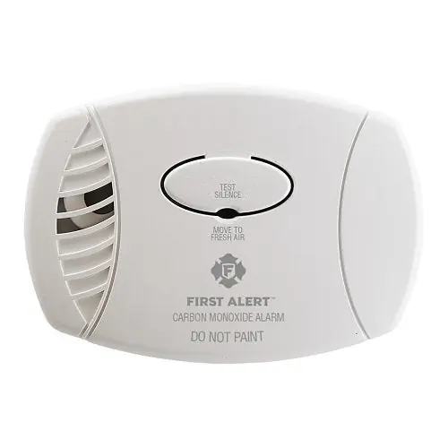 First Alert CO600 Plug-In Carbon Monoxide Alarm, Electrochemical Sensor, White